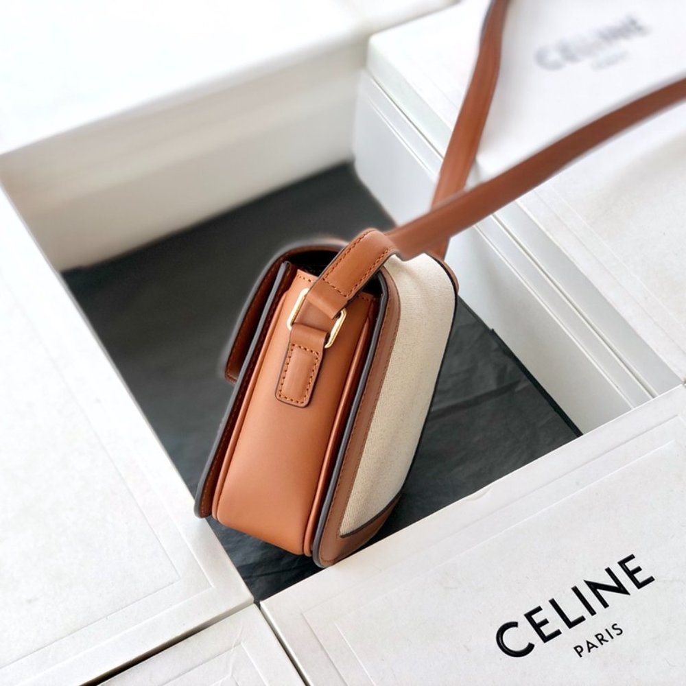 celine MEDIUM TRIOMPHE BAG model: 188423 - Picture 4 of 9